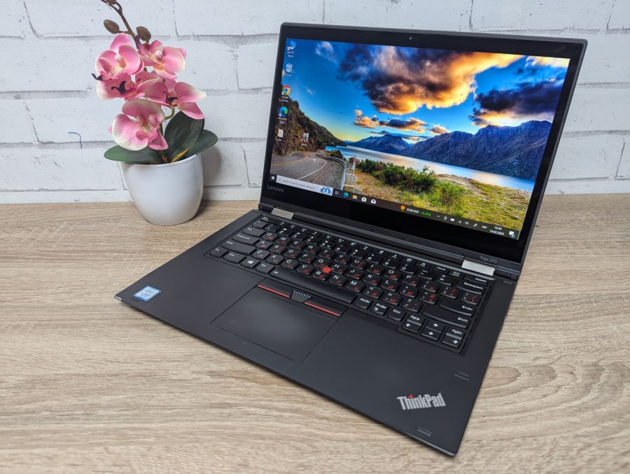 Уцінка! Ноутбук Б/В Lenovo Yoga 370, Intel Core i5-7200U, DDR4 8 GB, SSD 128GB, 14" Full HD Сенсор [ProductHub SKU L165]