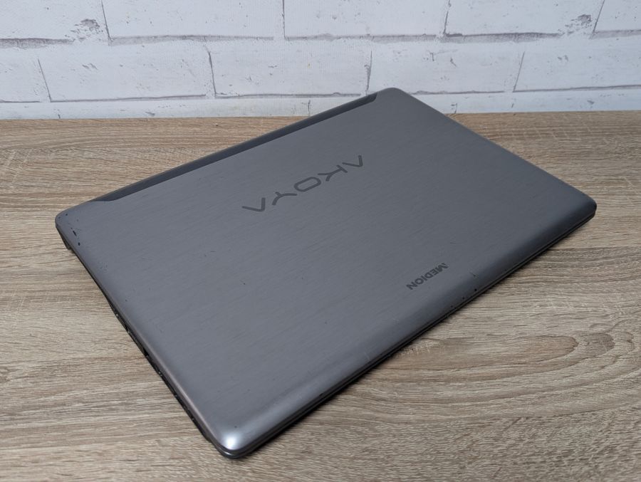 Уцінка! Ноутбук Б/В Medion Akoya E6232, Intel Core i3-3110M, DDR3 8 GB, SSD 128GB, 15.6" HD [ProductHub SKU M24]