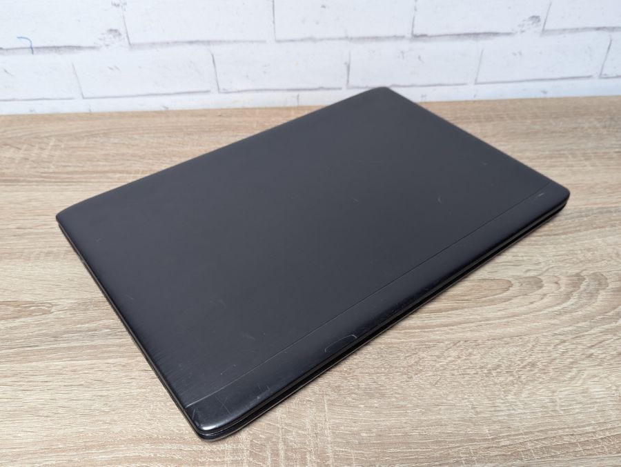 Уцінка! Ноутбук Б/В Medion Akoya E7419, Intel Celeron 3855U, DDR3 8 GB, SSD 128GB, 17.3" (1600x900x60Hz) [ProductHub SKU M25]