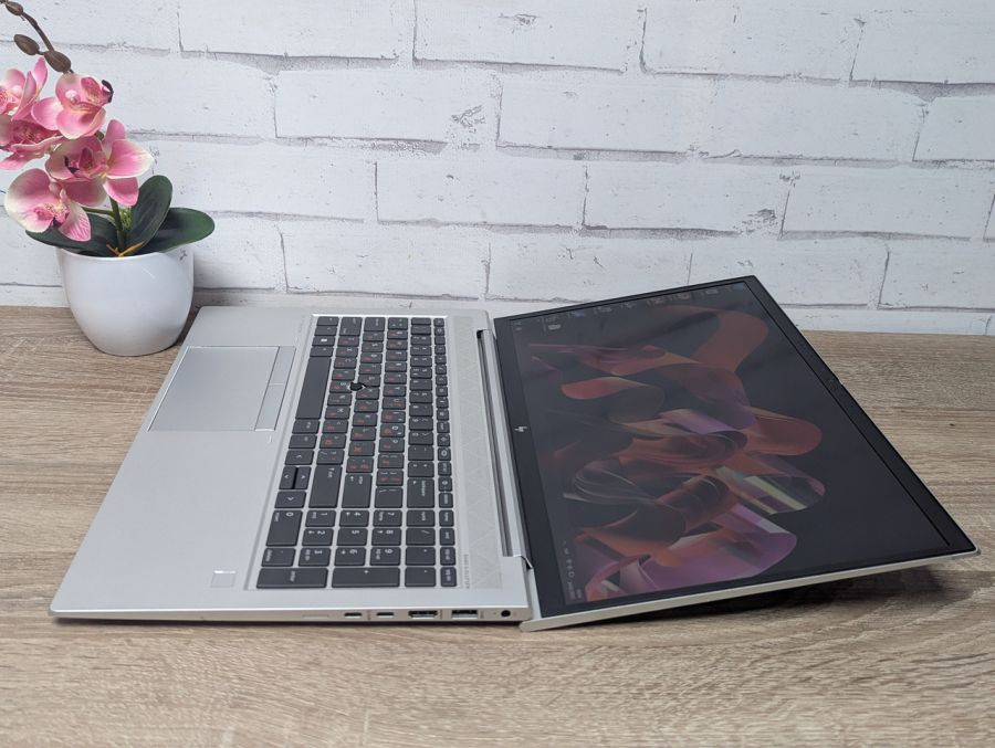 Уцінка! Ноутбук Б/В HP EliteBook 855 G8, AMD Ryzen 3 PRO 5450U, DDR4 32 GB, SSD 256GB, AMD Radeon 512Mb, 15.6" Full HD [ProductHub SKU HP183]