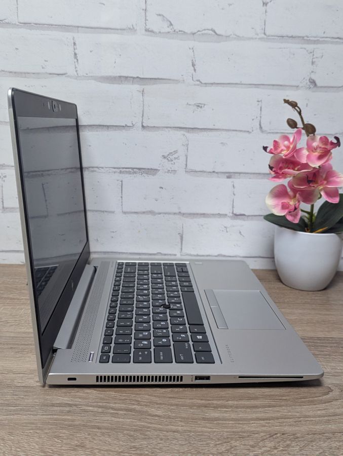 Уцінка! Ноутбук Б/В HP 745 G6, AMD Ryzen 5 Pro Mobile 3500U, DDR3 16 GB, SSD 256GB, AMD Radeon Vega, 14" Full HD Сенсор [ProductHub SKU HP348]