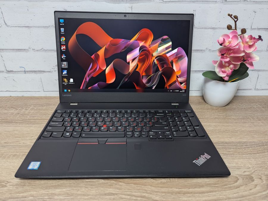 Ноутбук Б/В Lenovo ThinkPad T570, Intel Core i5-7300U, DDR4 16 GB, SSD 256GB, 15.6" Full HD [ProductHub SKU L173]