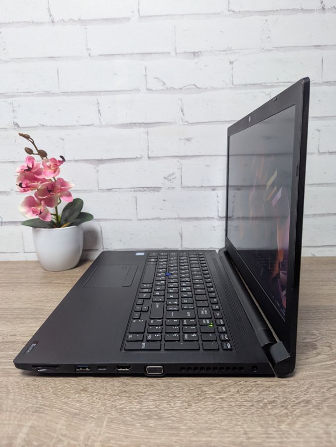 Ноутбук Б/В Toshiba Tecra A50-EC-11H, Intel Core i5-8250U, DDR4 16 GB, SSD 256GB, 15.6" Full HD [ProductHub SKU T89]