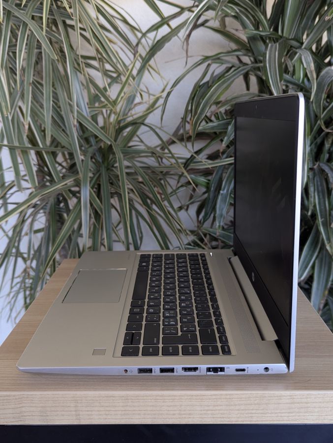Ноутбук Б/В HP ProBook 445 G6, AMD Ryzen 3 2200U, DDR4 8 GB, SSD 256GB, AMD Radeon Vega, 14" Full HD [ProductHub SKU HP369]