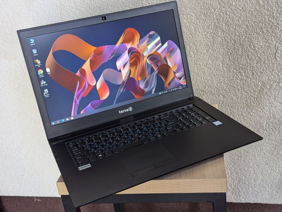 Ноутбук Б/В Terra Clevo N770WU, Intel Core i3-7100U, DDR4 8 GB, SSD 128GB + HDD 500GB, 17.3" HD [ProductHub SKU Terra8]
