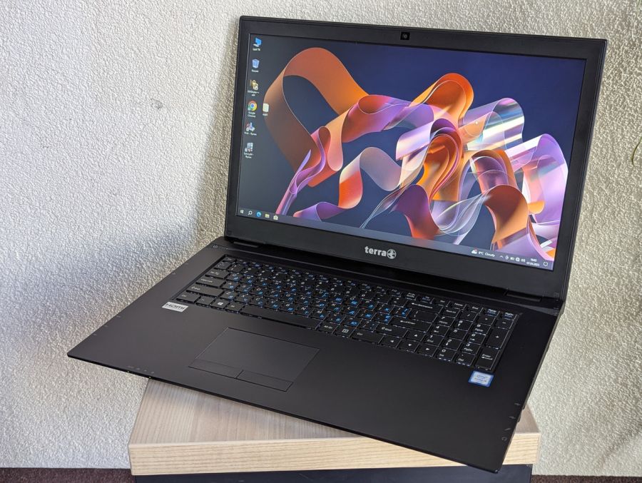 Ноутбук Б/В Terra Clevo N770WU, Intel Core i3-7100U, DDR4 8 GB, SSD 128GB + HDD 500GB, 17.3" HD [ProductHub SKU Terra8]