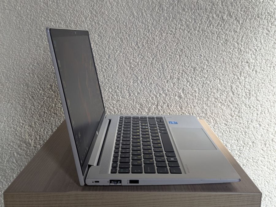 Уцінка! Ноутбук Б/В HP ProBook 440 G9, Intel Core i3-1215U, DDR4 16 GB, SSD 256GB, 14" Full HD [ProductHub SKU HP418]