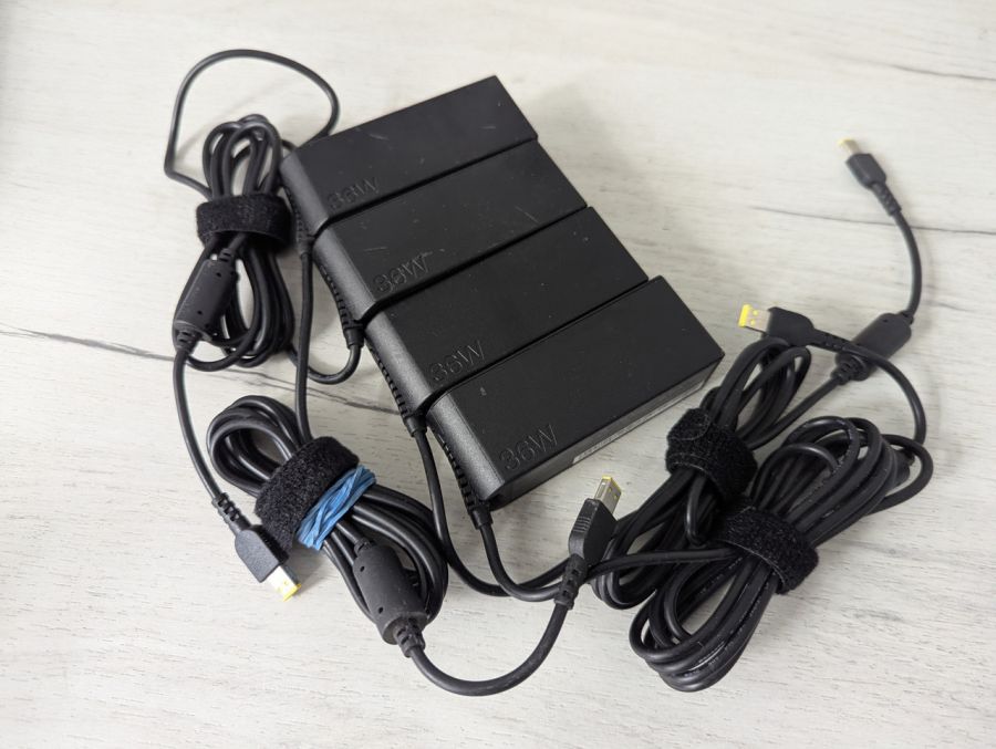 Б/В Lenovo Square pin: 36W 12V 3A [ProductHub SKU Lenovo Square 36W]