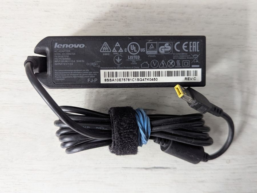 Б/В Lenovo Square pin: 36W 12V 3A [ProductHub SKU Lenovo Square 36W]
