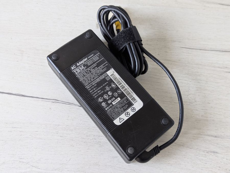 Б/В IBM 120W 4 pin 10 [ProductHub SKU IBM 120W]