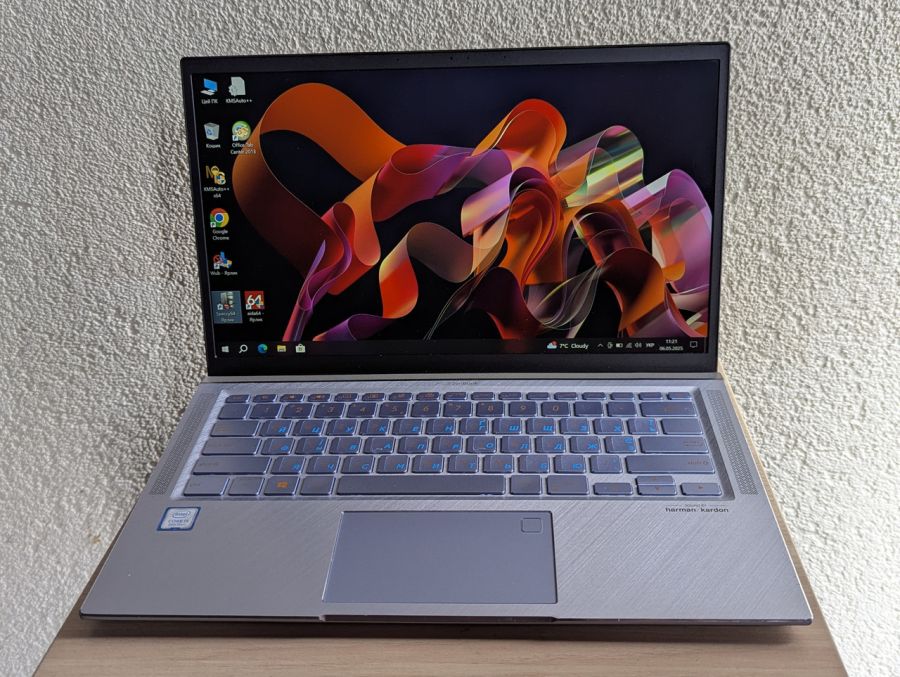 Ноутбук Б/В ASUS Zenbook 14 UX431FA, Intel Core i5-8265U, DDR4 8 GB, SSD 256GB, 14" Full HD [ProductHub SKU Asus119]
