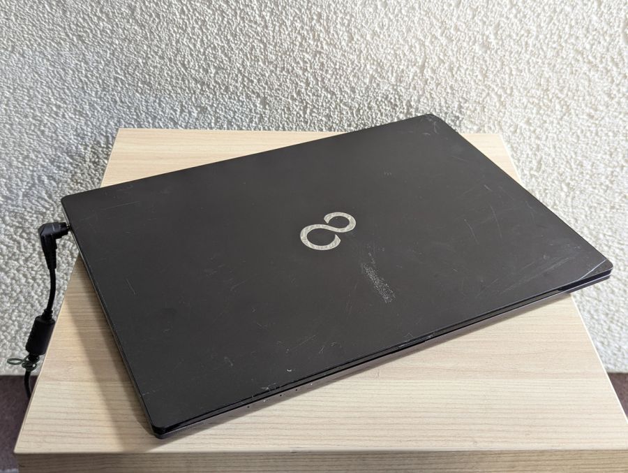 Уцінка! Ноутбук Б/В Fujitsu U904, Intel Core i5-4300U, DDR3 6 GB, SSD 128GB, 14" (3200x1800) Сенсор [ProductHub SKU F29]