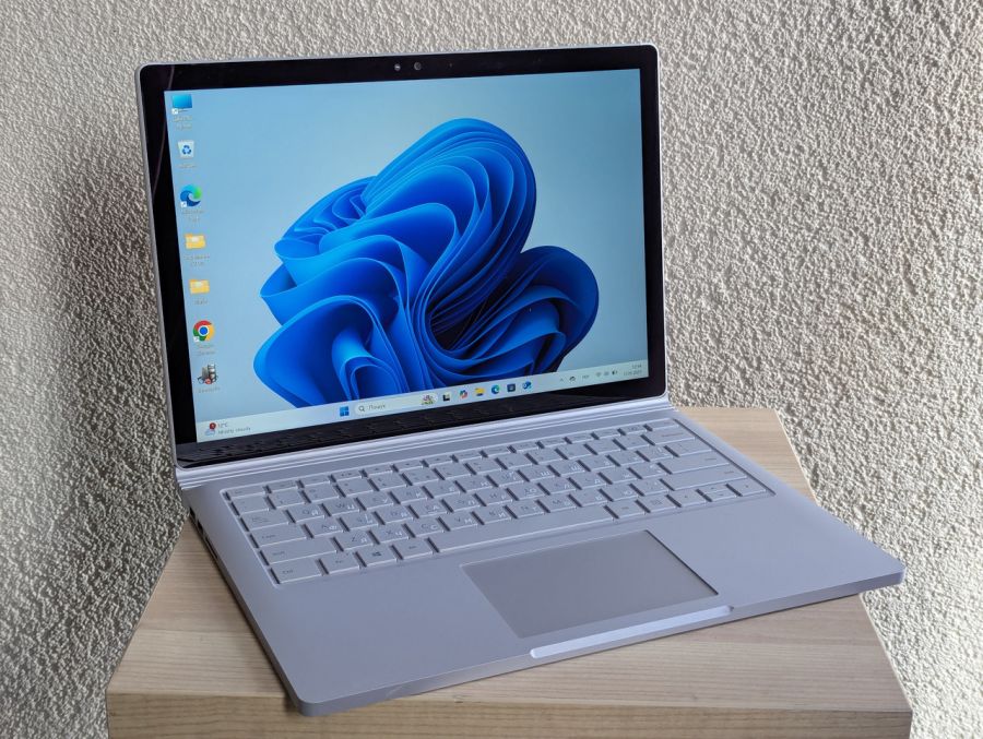 Уцінка! Ноутбук Б/В Microsoft Surface Book, Intel Core i7-6600U, DDR4 8 GB, SSD 256GB, 14" Full HD Сенсор [ProductHub SKU Surface1]
