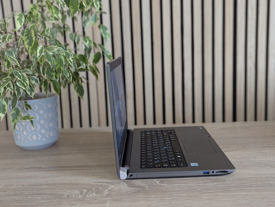Ноутбук Б/В Toshiba Tecra A40-C, Intel Core i5-6300U, DDR3 8 GB, SSD 128GB, 14" HD [ProductHub SKU T110]