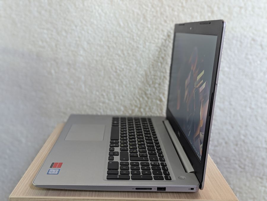 Уцінка! Ноутбук Б/В Dell Inspiron 5570, Intel Core i5-8250U, DDR4 16 GB, SSD 256GB + SSD 1TB, AMD Radeon 530 2Gb, 15.6" Full HD [ProductHub SKU Dell243]