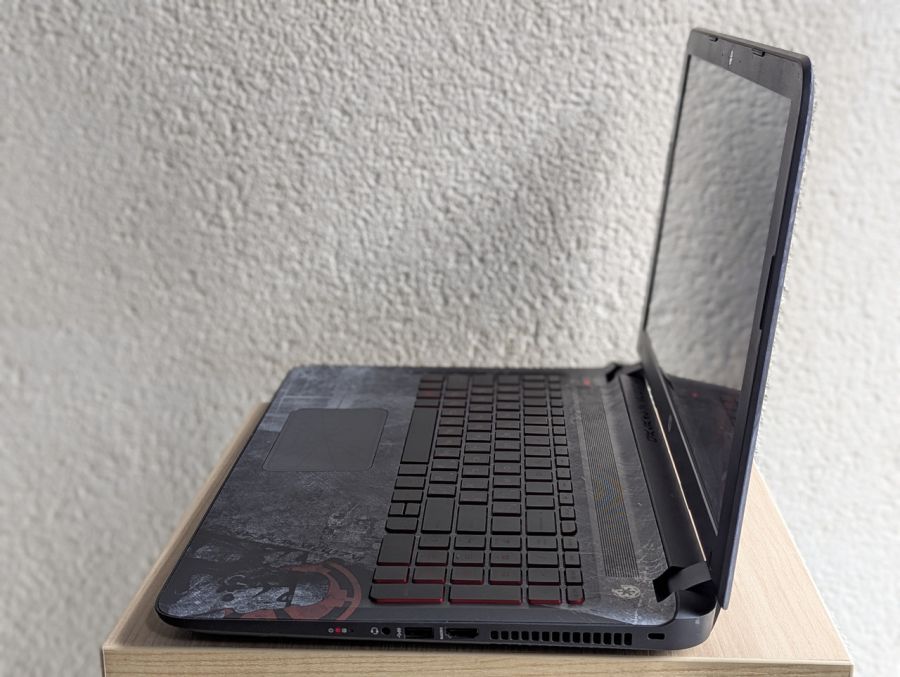 Ноутбук Б/В HP Pavilion 80A4, Intel Core i5-6200U, DDR3 16 GB, SSD 360GB, NVIDIA GeForce 940M 2Gb, 15" Full HD [ProductHub SKU HP471]
