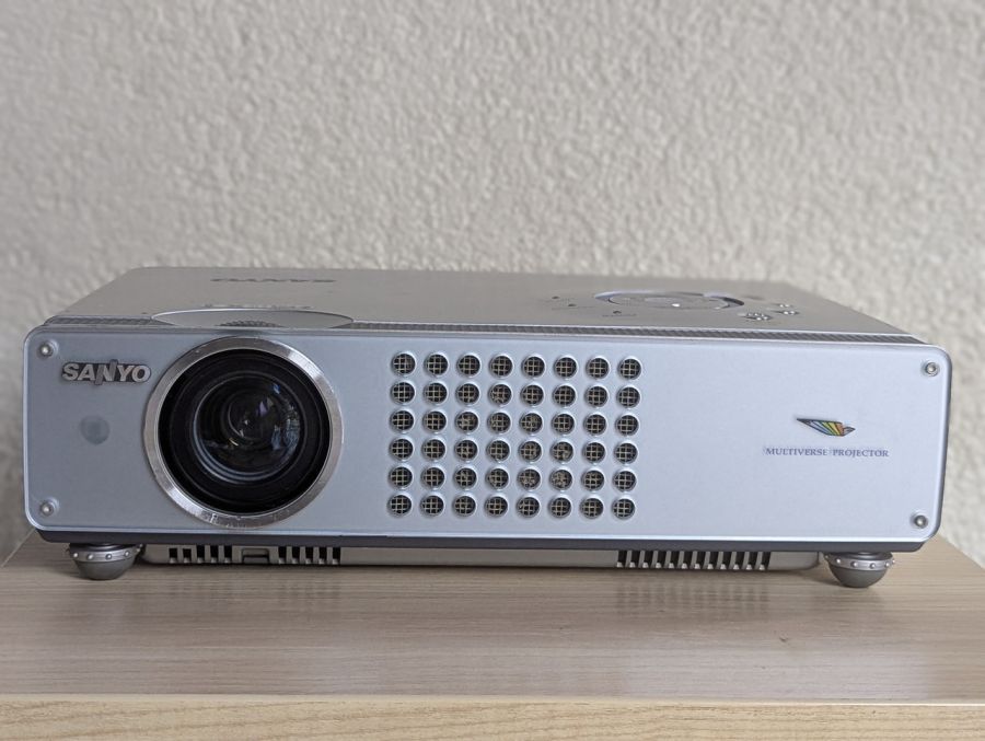Б/В Проєктор SANYO plc-se20a [ProductHub SKU SANYO]