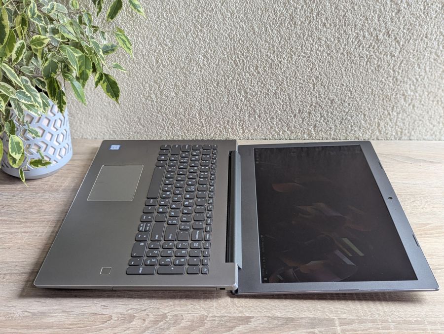 Уцінка! Ноутбук Б/В Lenovo IdeaPad 520-15IKB, Intel Core i5-8250U, DDR4 12 GB, SSD 128GB + SSD 1TB, 15.6" Full HD [ProductHub SKU L233]