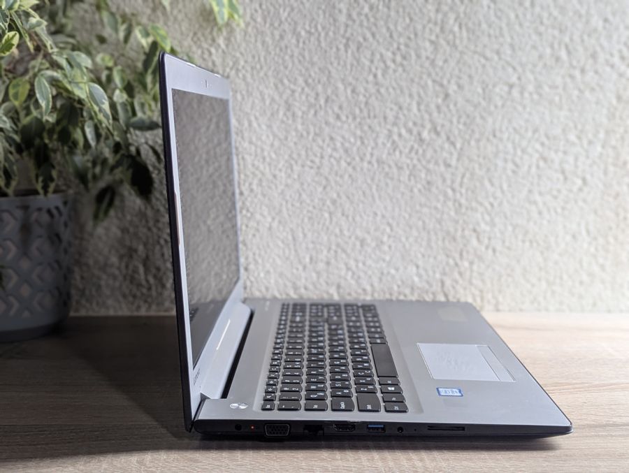 Уцінка! Ноутбук Б/В Lenovo 510-15ISK, Intel Core i5-6200U, DDR4 12 GB, SSD 256GB, NVIDIA GeForce 940MX 2 Gb, 15" Full HD [ProductHub SKU L237]