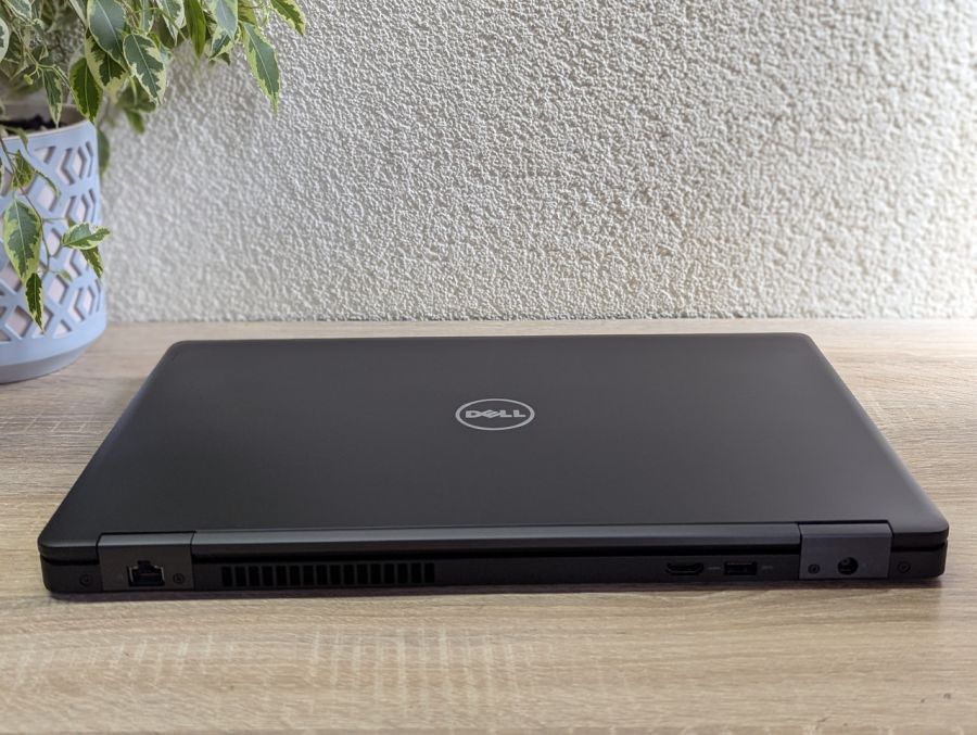 Ноутбук Б/В Dell Latitude 5580, Intel Core i5-6300U, DDR4 8 GB, SSD 128GB, 15.6" Full HD [ProductHub SKU Dell81]