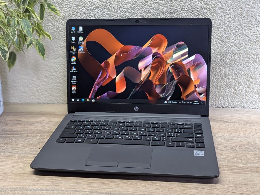 Уцінка! Ноутбук Б/В HP Notebook 240 G8, Intel Core i3-1005G1, DDR4 16 GB, SSD 256GB, 14" Full HD [ProductHub SKU HP485]