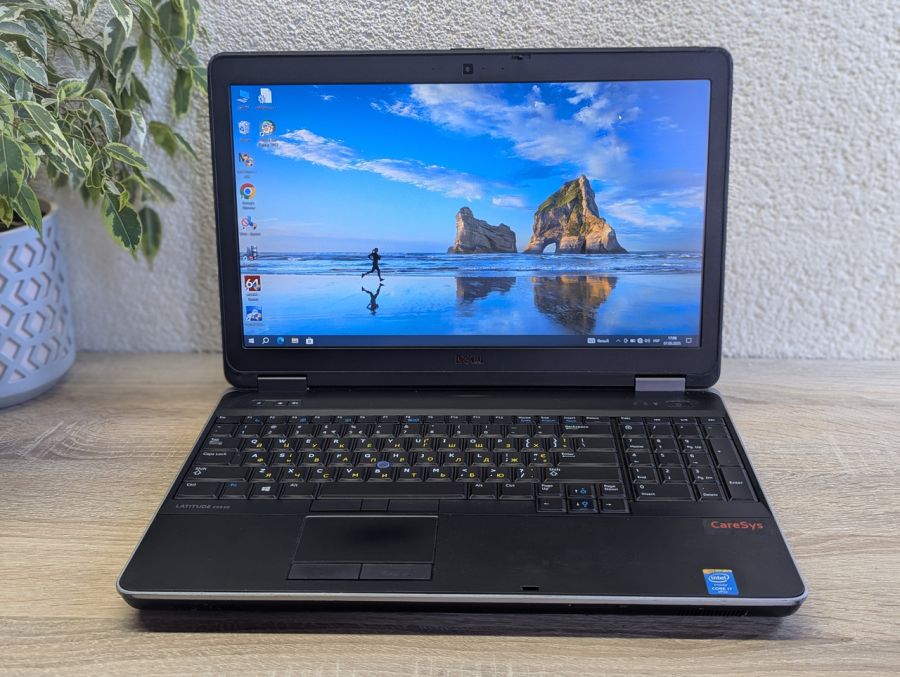 Уцінка! Ноутбук Б/В Dell Latitude E6540, Intel Core i7-4610M, DDR3 8 GB, SSD 128GB, 15.6" Full HD [ProductHub SKU Dell211]