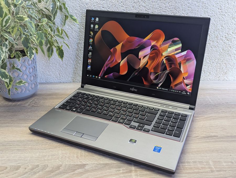 Ноутбук Б/В Fujitsu H730, Intel Core i7-4810MQ, DDR3 16 GB, SSD 256GB, NVIDIA GeForce Quadro, 15.6" Full HD [ProductHub SKU F36]