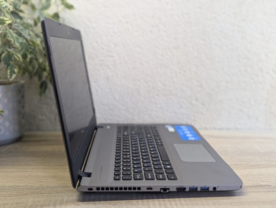 Уцінка! Ноутбук Б/В PEAQ MA50LU, Intel Core i5-6200U, DDR4 16 GB, SSD 256GB, 15" Full HD [ProductHub SKU PEAQ1]