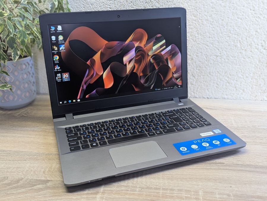 Уцінка! Ноутбук Б/В PEAQ MA50LU, Intel Core i5-6200U, DDR4 16 GB, SSD 256GB, 15" Full HD [ProductHub SKU PEAQ1]