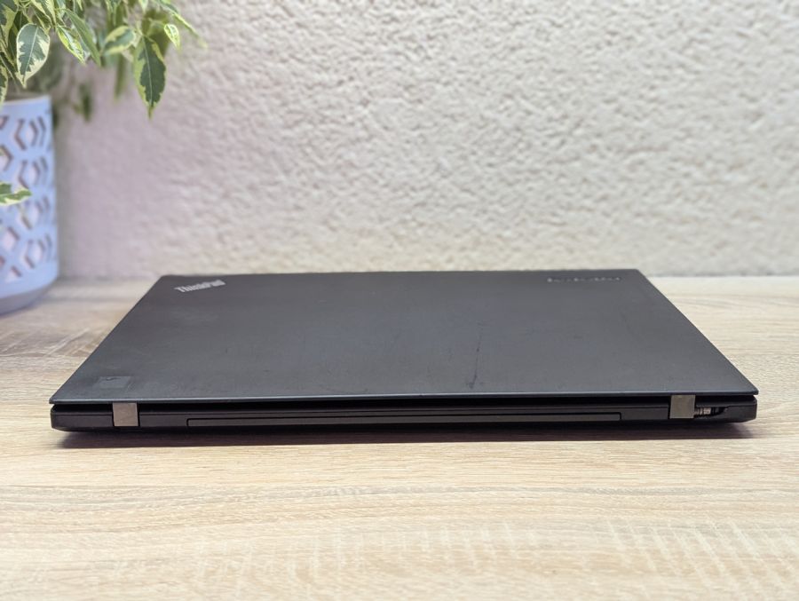 Ноутбук Б/В Lenovo ThinkPad T450, Intel Core i5-5300U, DDR3 8 GB, SSD 128GB, 14" HD [ProductHub SKU L149]