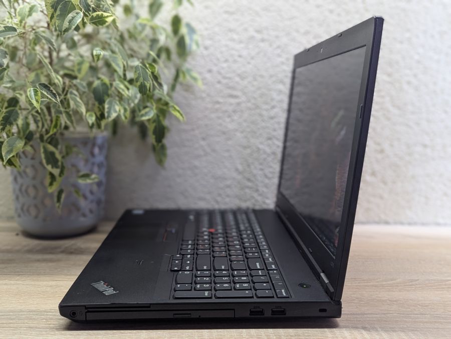 Уцінка! Ноутбук Б/В Lenovo ThinkPad L570, Intel Core i5-7200U, DDR4 16 GB, SSD 128GB, 15.6" HD [ProductHub SKU L147]