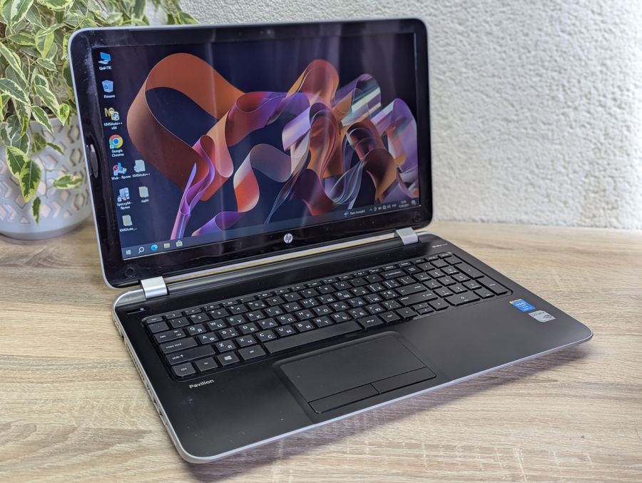Ноутбук Б/В HP Pavilion 15 Notebook, Intel Core i7-4500U, DDR4 8 GB, SSD 256GB, NVIDIA GeForce GT 740M 2Gb, 15.6" [ProductHub SKU HP494]