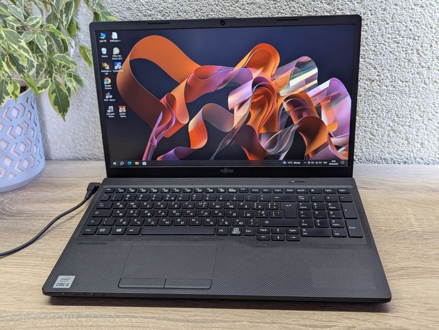 Уцінка! Ноутбук Б/В Fujitsu LifeBook A3510, Intel Core i3-1005G1, DDR4 16 GB, SSD 256GB, 15.6" Full HD [ProductHub SKU F146]