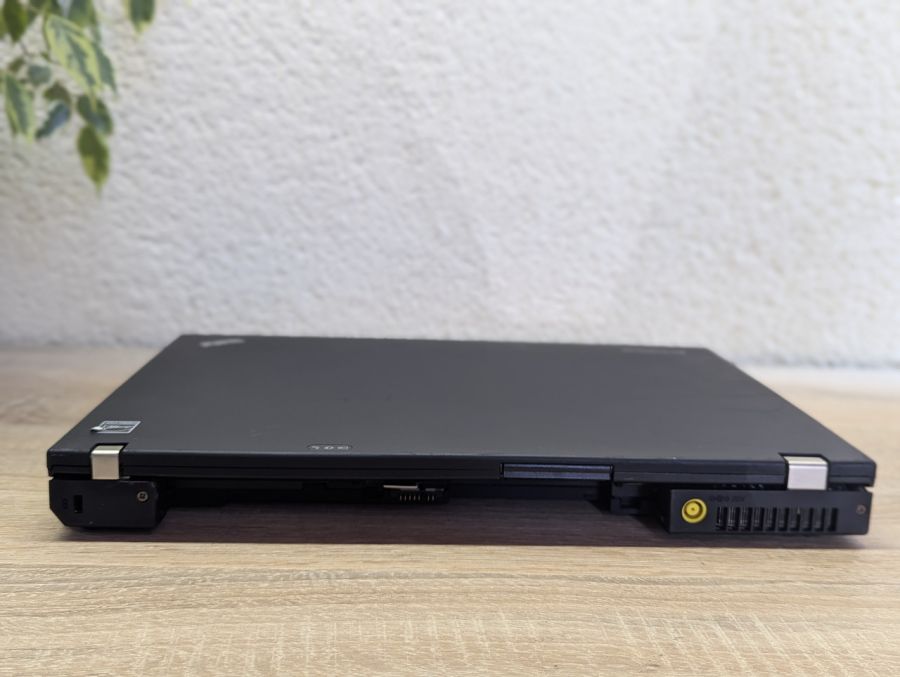 Уцінка! Ноутбук Б/В Lenovo T400, Intel Core 2 Duo T9400, DDR3 8 GB, SSD 128GB, Radeon HD 3400, 14" HD [ProductHub SKU L254]