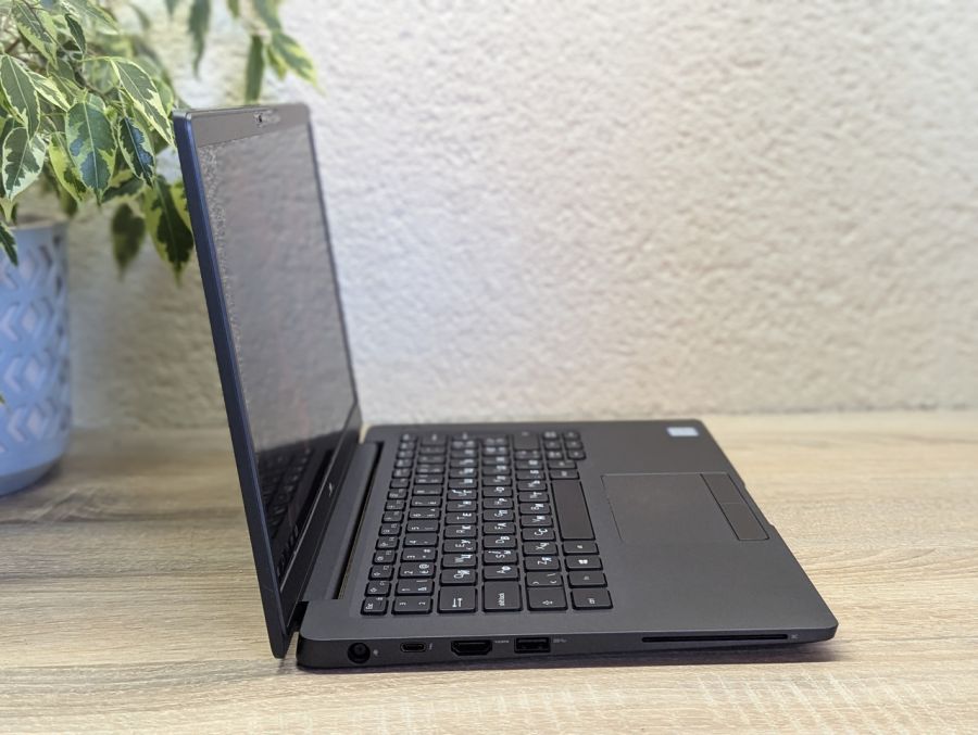 Уцінка! Ноутбук Б/В Dell Lalitude 7300, Intel Core i5-8665U, DDR3 8 GB, SSD 128GB, 13" Full HD [ProductHub SKU Dell174]