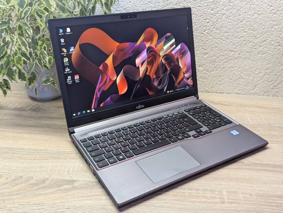 Уцінка! Ноутбук Б/В Fujitsu E756, Intel Core i5-6300U, DDR4 8 GB, SSD 128GB, 15.6" Full HD [ProductHub SKU F245]