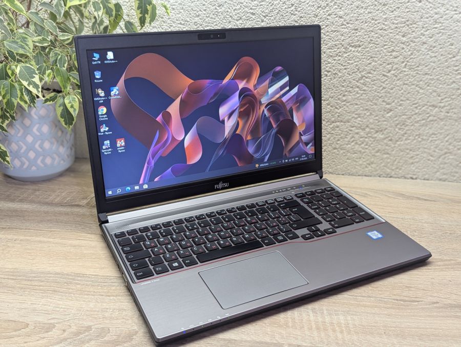 Уцінка! Ноутбук Б/В Fujitsu E756, Intel Core i5-6300U, DDR4 8 GB, SSD 128GB, 15.6" Full HD [ProductHub SKU F244]