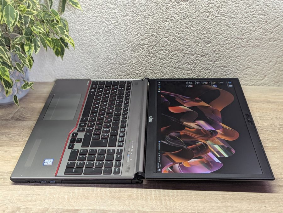 Уцінка! Ноутбук Б/В Fujitsu E756, Intel Core i5-6300U, DDR4 8 GB, SSD 128GB, 15.6" Full HD [ProductHub SKU F100]