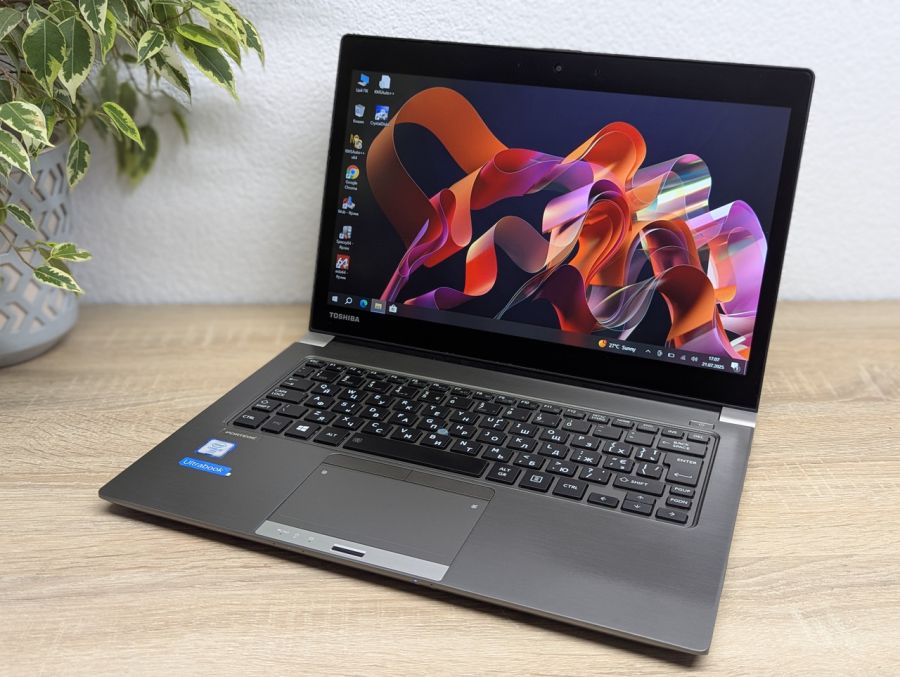 Ноутбук Б/В Toshiba Portege Z30T-C, Intel Core i5-6300U, DDR3 16 GB, SSD 256GB, 13" Full HD Сенсор [ProductHub SKU T114]