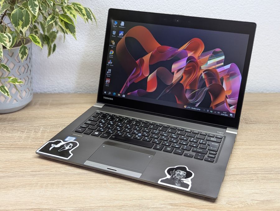Ноутбук Б/В Toshiba Portege Z30T-C, Intel Core i5-6300U, DDR3 8 GB, SSD 256GB, 13" Full HD Сенсор [ProductHub SKU T125]