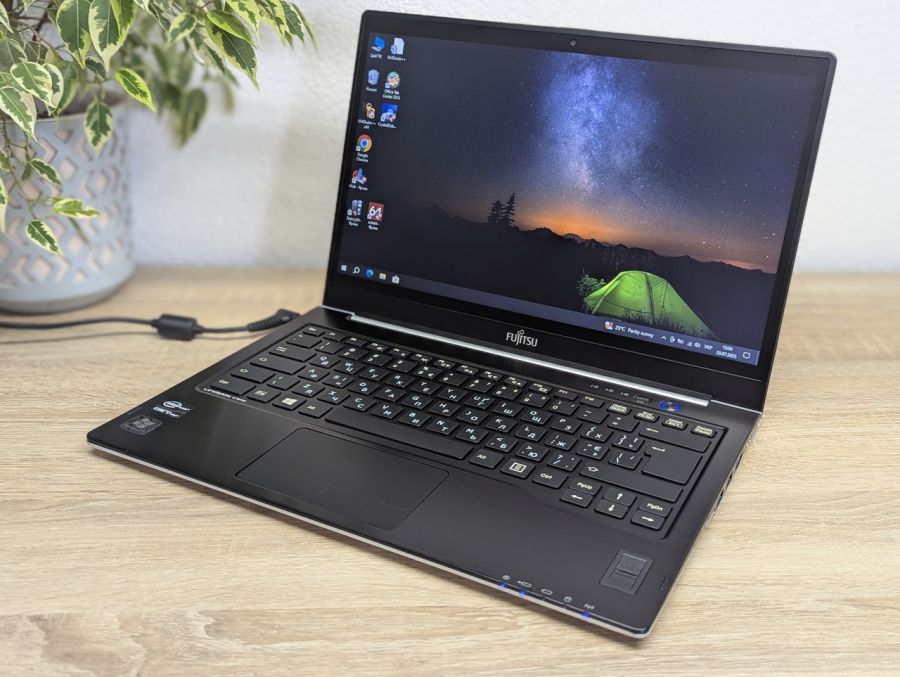 Уцінка! Ноутбук Б/В Fujitsu U772, Intel Core i7-3667U, DDR3 8 GB, SSD 256GB, 14" HD [ProductHub SKU F93]