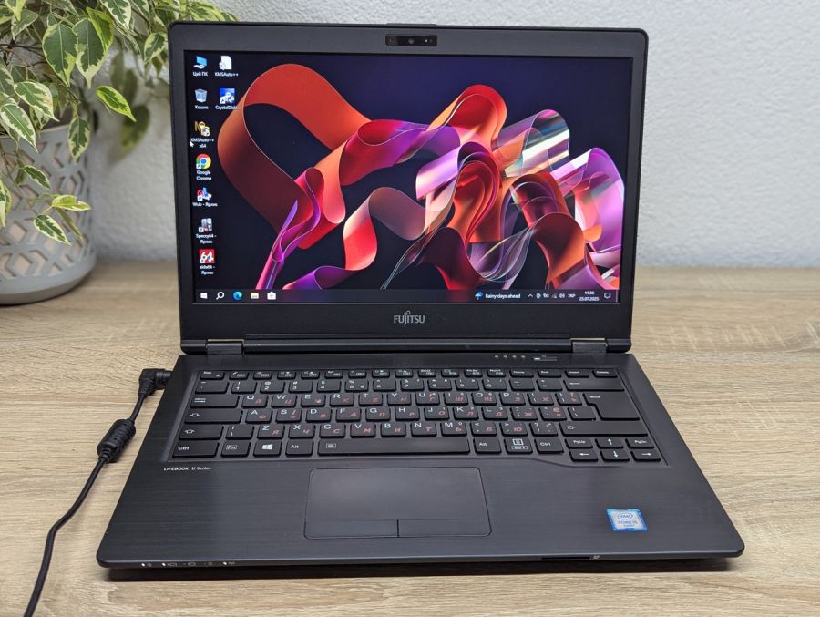 Уцінка! Ноутбук Б/В Fujitsu U747, Intel Core i5-6200U, DDR4 8 GB, SSD 256GB, 14" Full HD [ProductHub SKU F174]