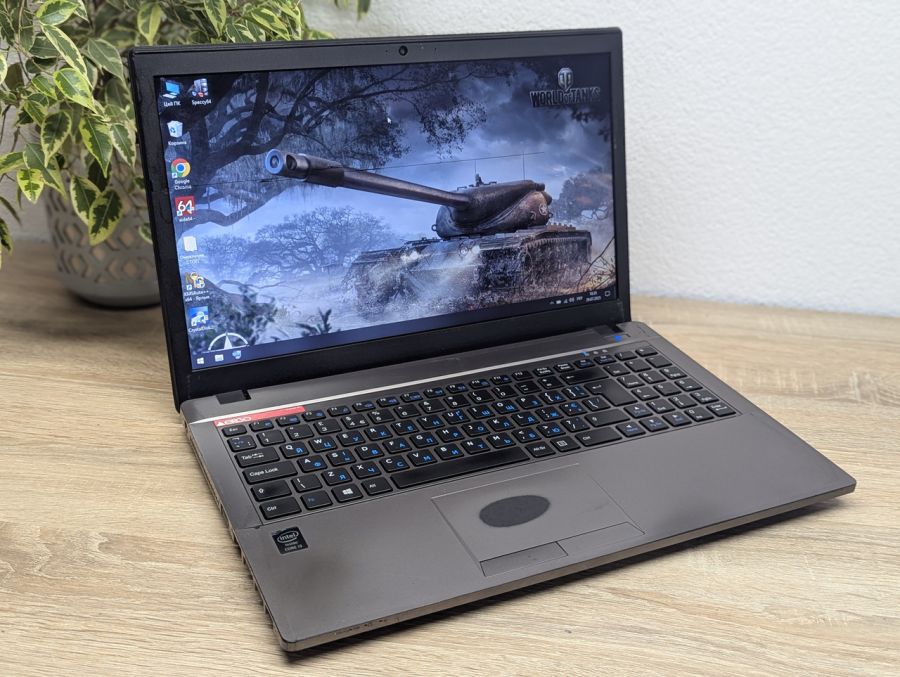 Уцінка! Ноутбук Б/В Clevo W65/67SZ, Intel Core i3-4200M, DDR3 8 GB, SSD 128GB, 17.3" HD [ProductHub SKU Clevo5]