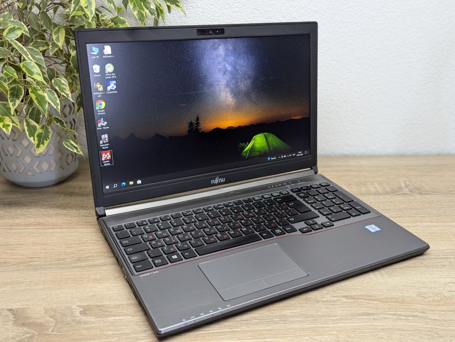 Уцінка! Ноутбук Б/В Fujitsu E756, Intel Core i5-6300U, DDR4 8 GB, SSD 256GB, 15.6" Full HD [ProductHub SKU F160]