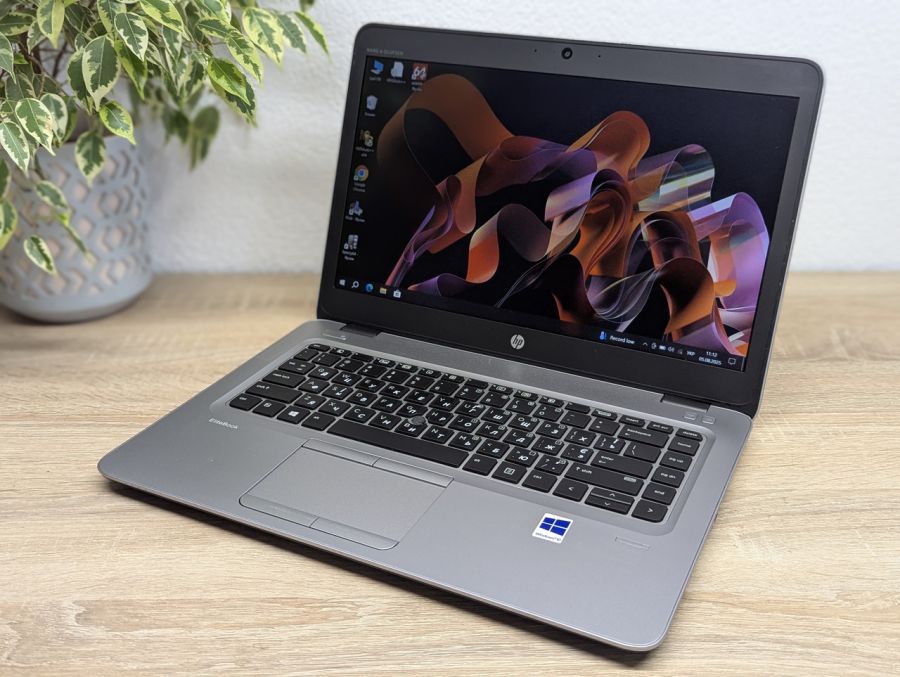 Ноутбук Б/В HP EliteBook 745 G3, AMD A10-8700B, DDR3 8 GB, SSD 256GB, AMD Radeon R6, 14" Full HD [ProductHub SKU HP527]