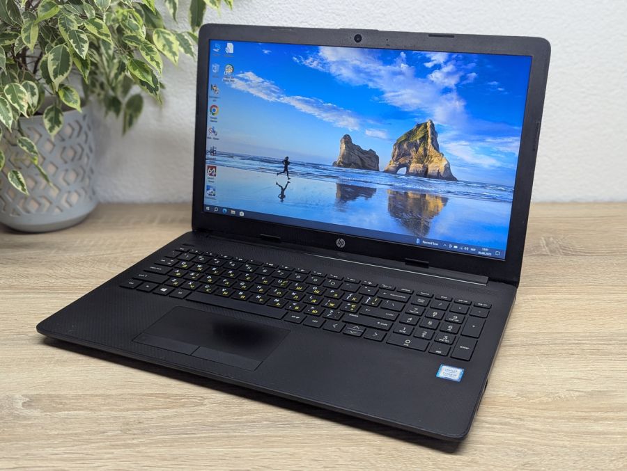 Уцінка! Ноутбук Б/В HP Laptop 15, Intel Core i5-8265U, DDR4 8 GB, SSD 128GB, 15.6" Full HD [ProductHub SKU HP531]