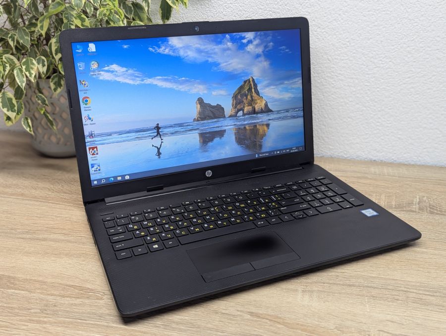 Уцінка! Ноутбук Б/В HP Laptop 15, Intel Core i5-8265U, DDR4 8 GB, SSD 128GB, 15.6" Full HD [ProductHub SKU HP531]