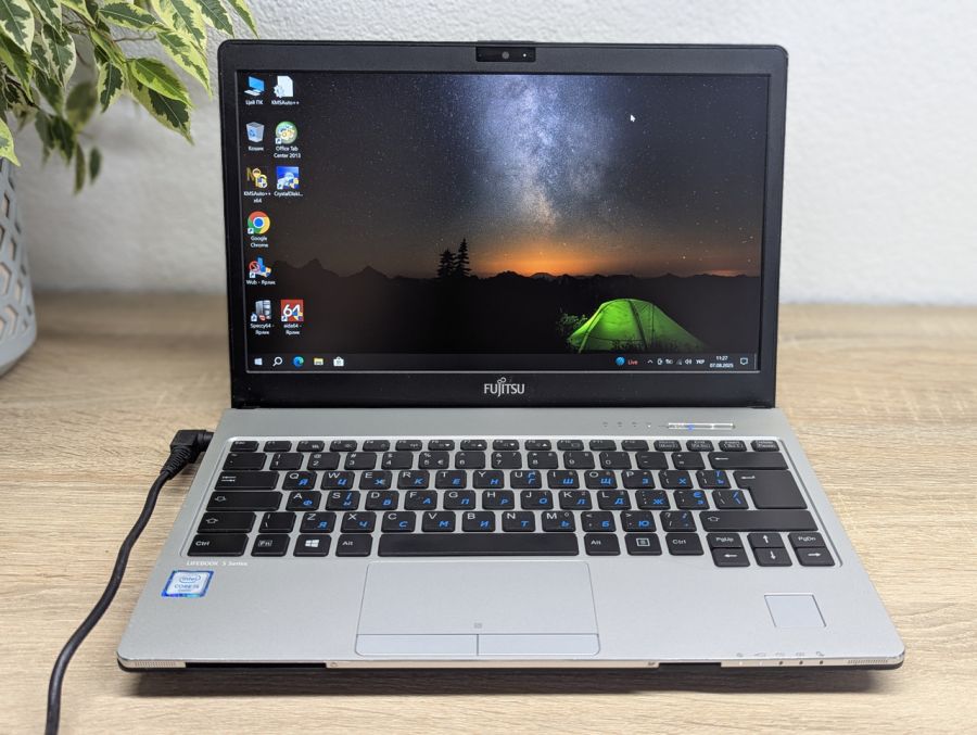 Ноутбук Б/В Fujitsu S936, Intel Core i5-6200U, DDR4 8 GB, SSD 128GB, 13" Full HD [ProductHub SKU F42]