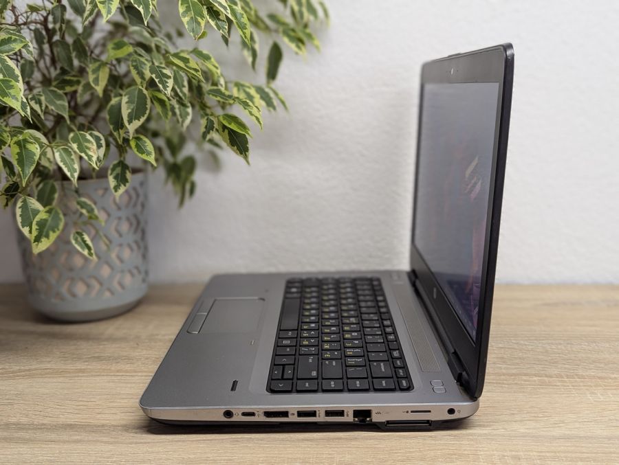 Ноутбук Б/В HP ProBook 640 G2, Intel Core i5-6200U, DDR4 8 GB, SSD 256GB, 14" Full HD [ProductHub SKU HP539]