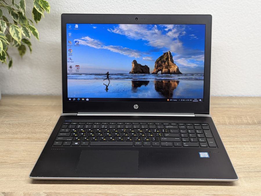Ноутбук Б/В HP ProBook 450 G5, Intel Core i5-8250U, DDR4 8 GB, SSD 256GB, 15.6" Full HD [ProductHub SKU HP544]